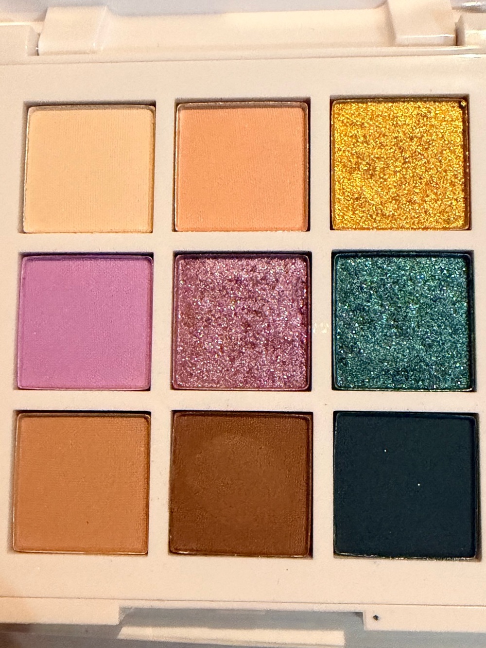 JX ‘You & Me in Miami’ eyeshadow palette